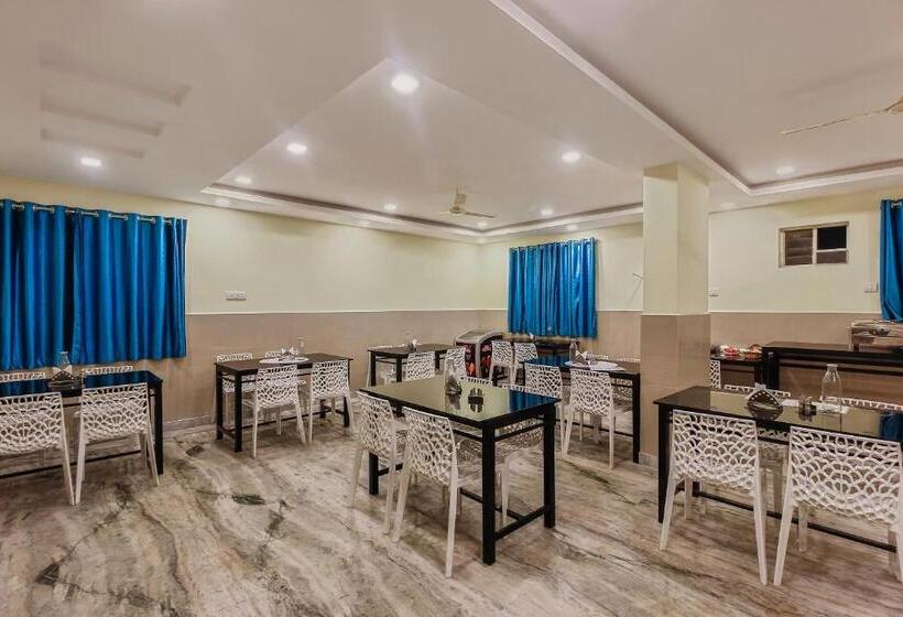 فندق Oyo 15391 Flagship Mehdipatnam