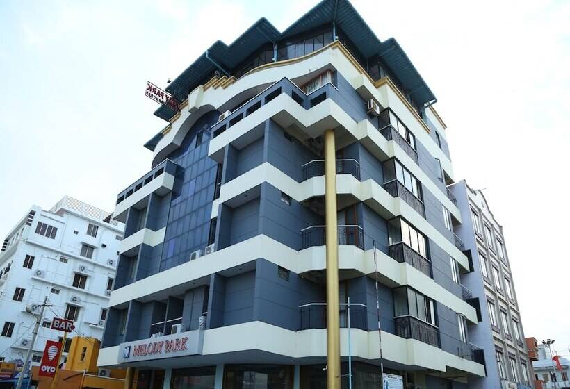 Отель Melody Park