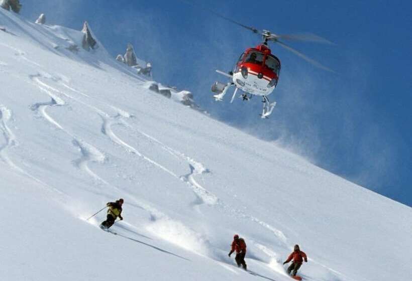 هتل Quadrum Ski & Yoga Resort