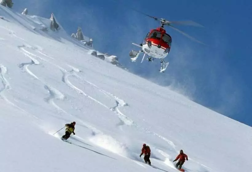 هتل Quadrum Ski & Yoga Resort