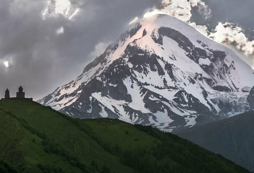 هتل Quadrum Ski & Yoga Resort