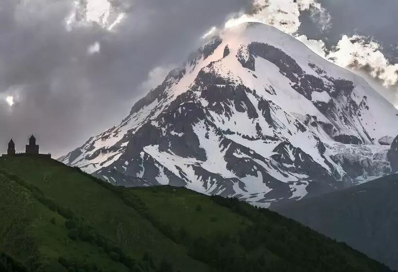 هتل Quadrum Ski & Yoga Resort