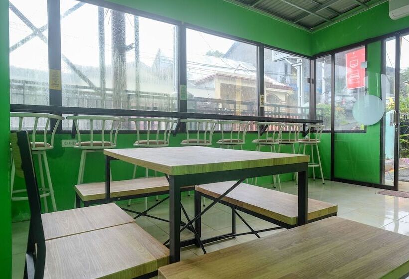 בית מלון כפרי Reddoorz Near Politeknik Manado