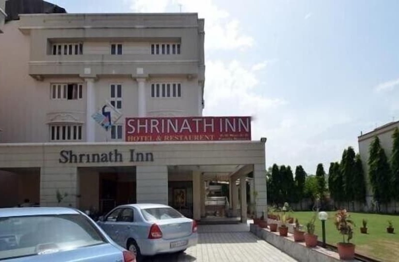 בית מלון כפרי Shrinathinn