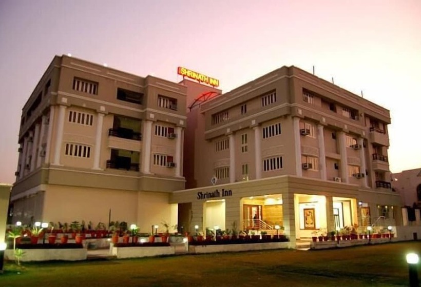 בית מלון כפרי Shrinathinn