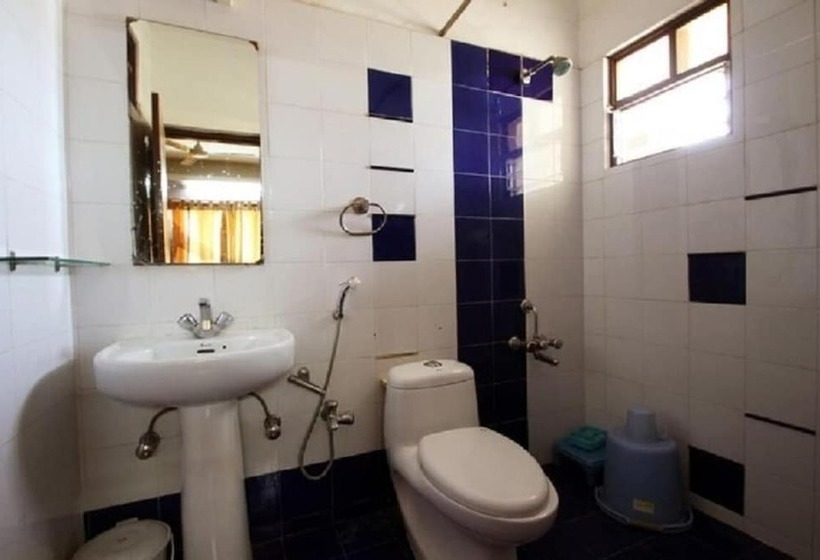 בית מלון כפרי Shrinathinn