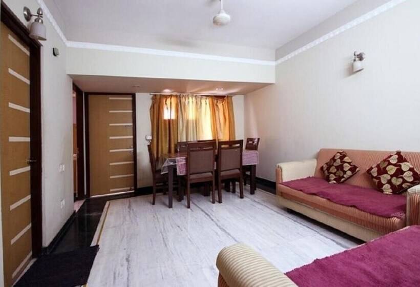 בית מלון כפרי Shrinathinn