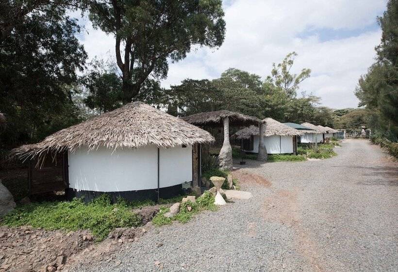 هتل Small World Country Club