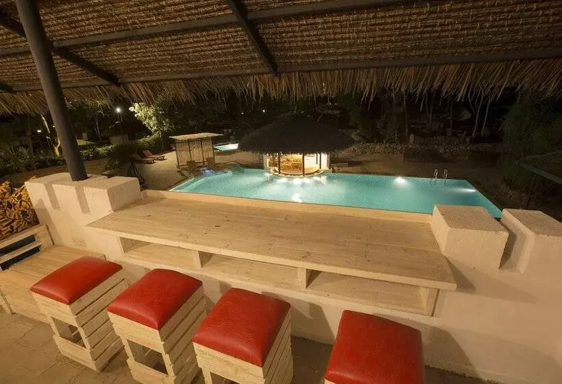 هتل Small World Country Club