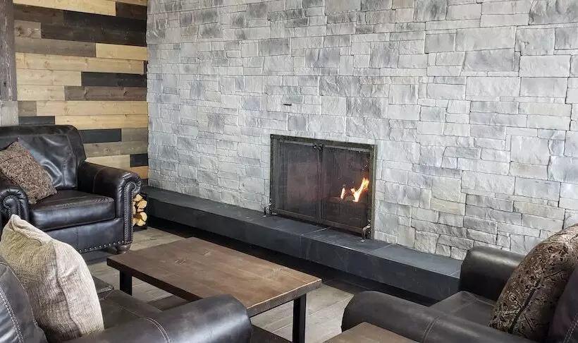 Hotelli Super 8 By Wyndham Spruce Grove