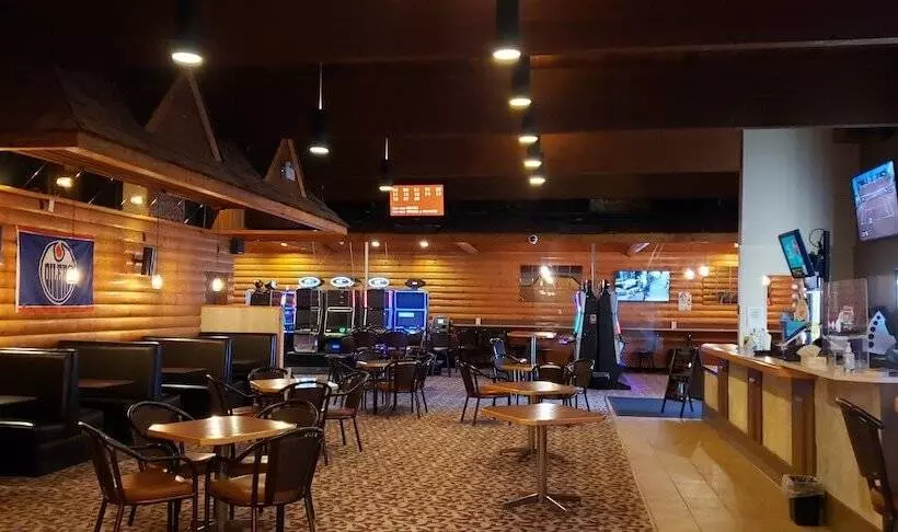 Hotelli Super 8 By Wyndham Spruce Grove