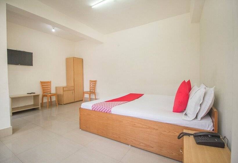 Oyo 14425 Hotel Shade