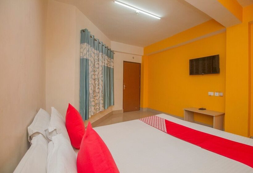 Oyo 14425 Hotel Shade