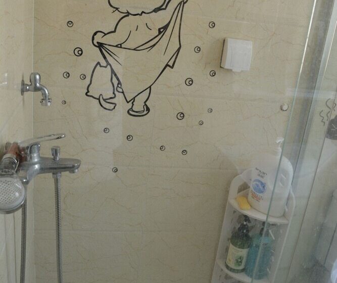 Shanghai Sky168 Youth Hostel