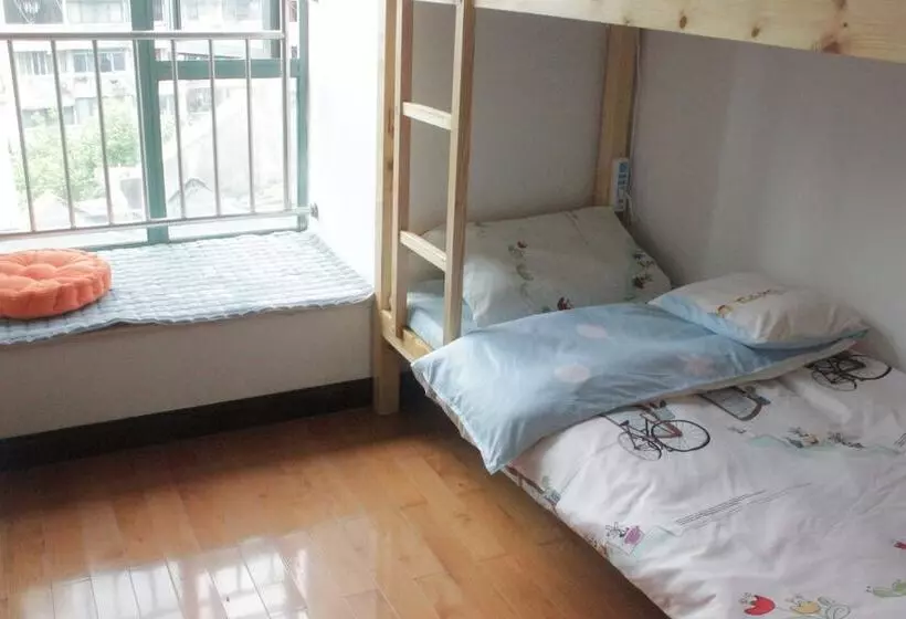 Shanghai Sky168 Youth Hostel