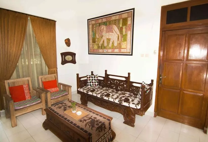 هاستل Griya Cemara Homestay By Oyo Rooms