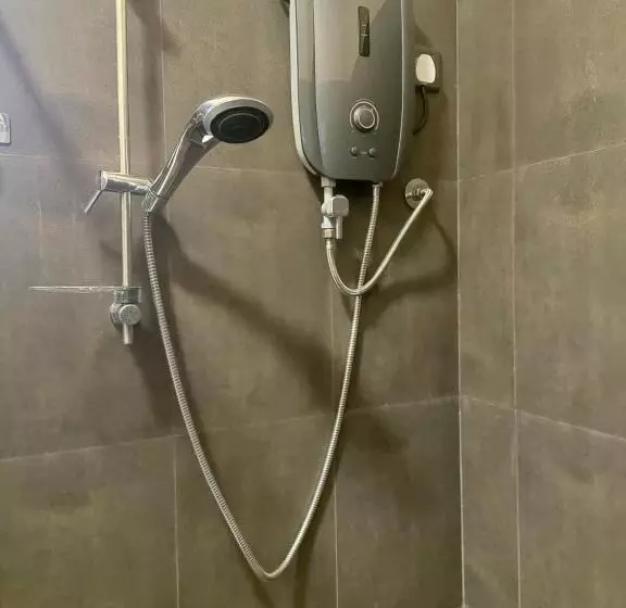 تختخواب و صبحانه Edwin S Airport Garden