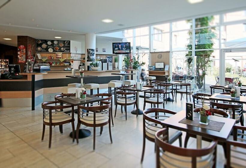 Отель Gustavstresemanninstitut