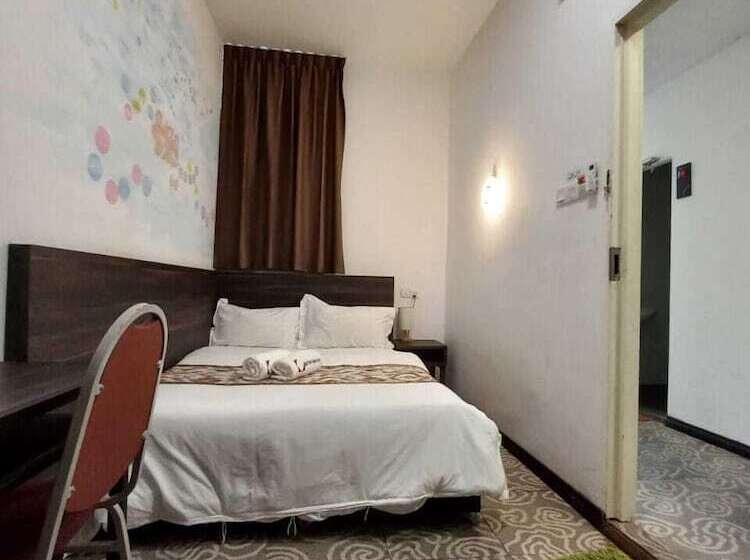 בית מלון כפרי Natol