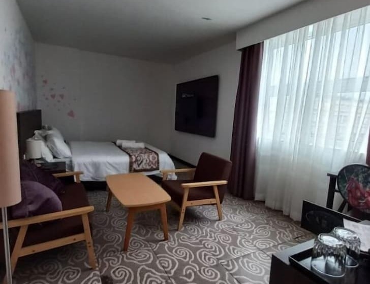 בית מלון כפרי Natol