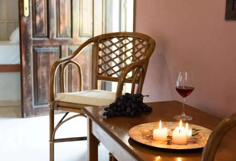 پانسیون Anneta Studios