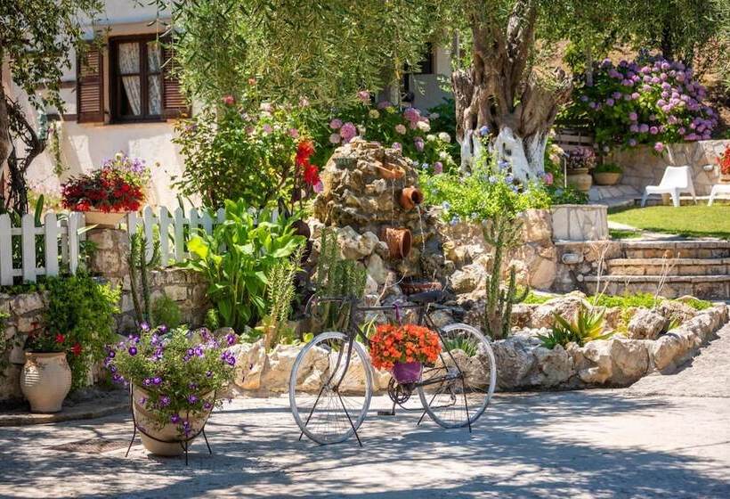 پانسیون Anneta Studios