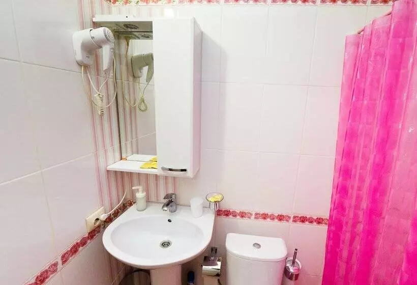 Majatalo Guest House Casa Blanca