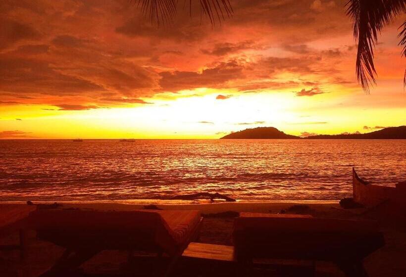 تختخواب و صبحانه Sambatra