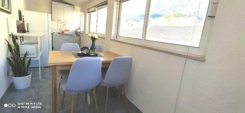 Apartmani Leo Marin