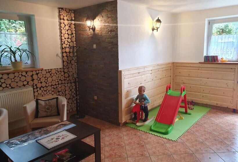 Hostel & Apartments U Florka 2