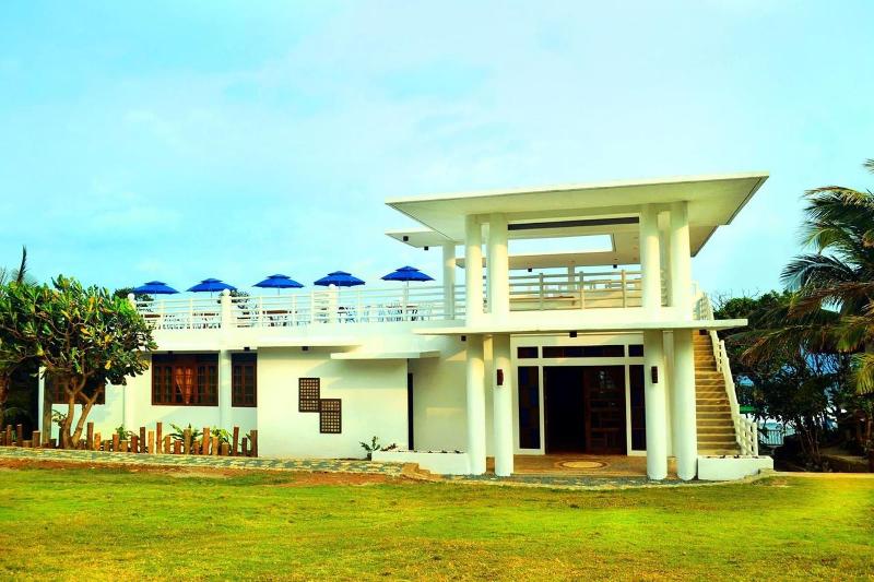 ホテル Alta Vista Ilocandia Inc