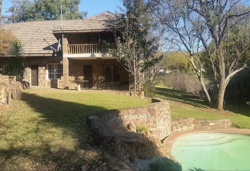 Hotelli Ruah Park Camping & Outdoor