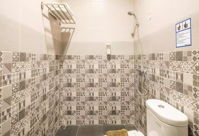 ペンション Urbanview Darmo Residence Bandung