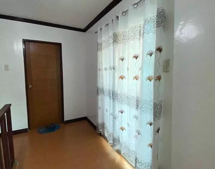 ペンション Rachel S Bed And Breakfast Near Tagaytay