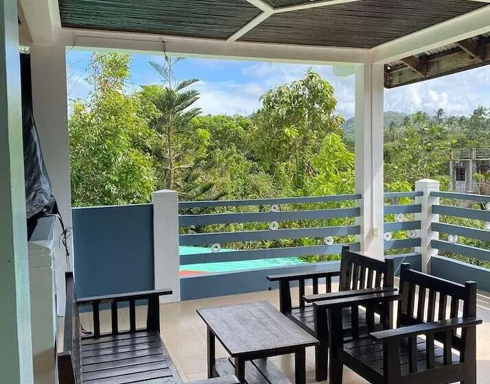 ペンション Rachel S Bed And Breakfast Near Tagaytay