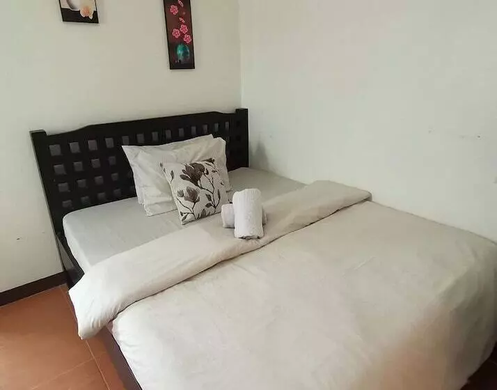 ペンション Rachel S Bed And Breakfast Near Tagaytay