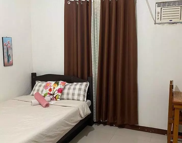 ペンション Rachel S Bed And Breakfast Near Tagaytay