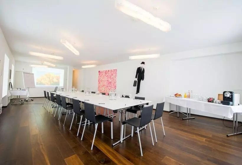 Отель Gast  Und Kulturhaus Der Teufelhof Basel