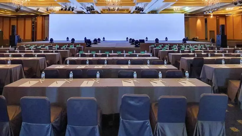 Royal Phuket City Hotel Sha Extra Plus