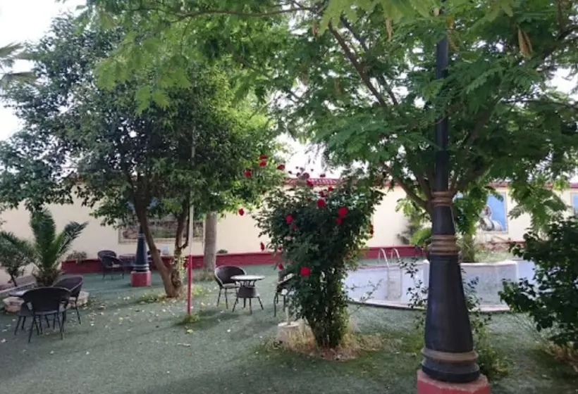 هتل Bouazza