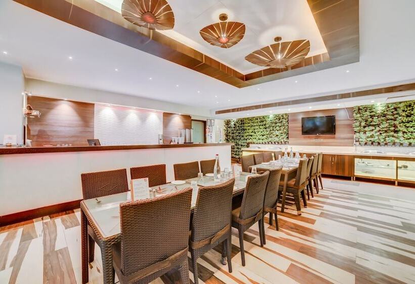 هتل Fab Krishna Presidency