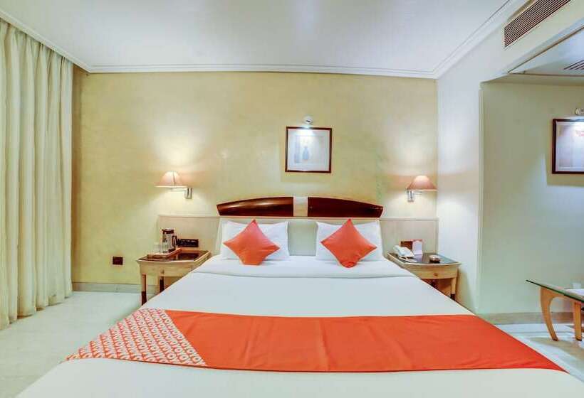 هتل Fab Krishna Presidency