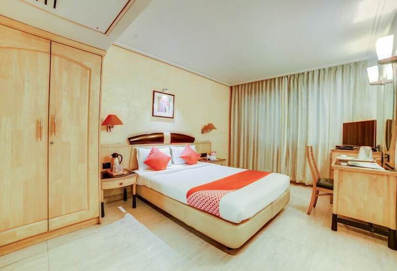 هتل Fab Krishna Presidency