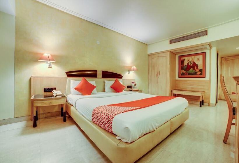 هتل Fab Krishna Presidency