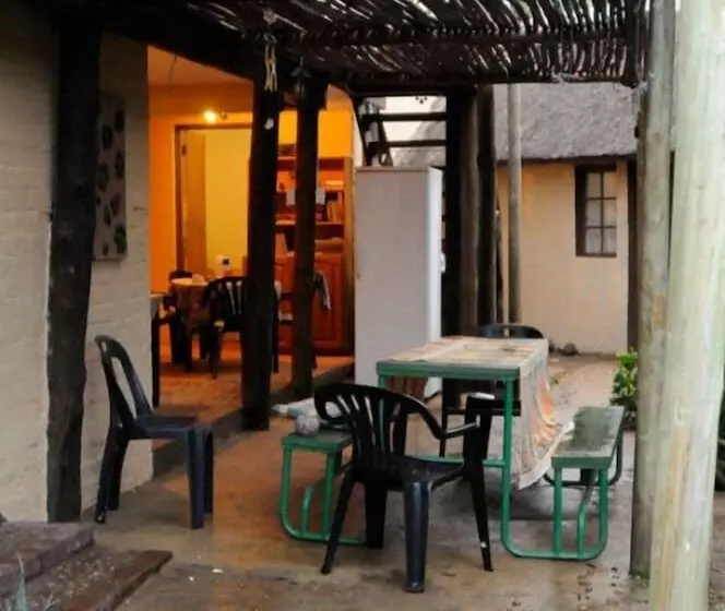 Hotelli Kruger Inn Backpackers