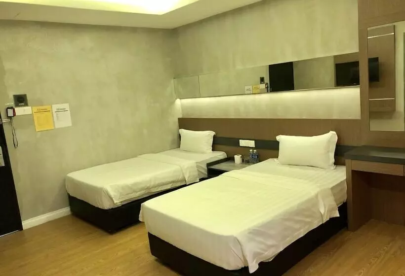 Monaco Boutique Hotel Sadong Jaya