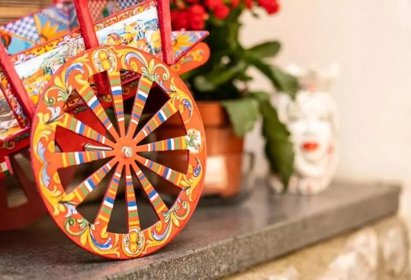 ペンション Portosalvo Rooms