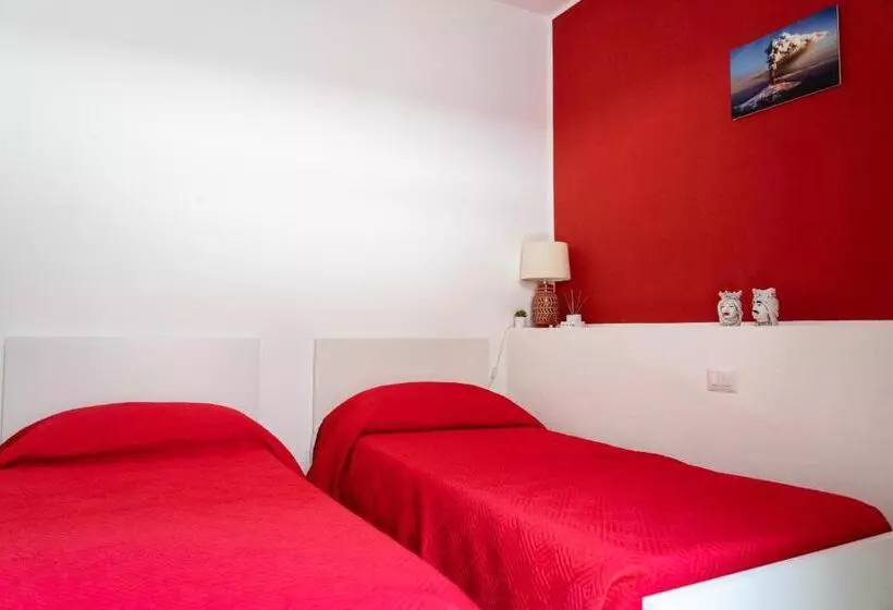 ペンション Portosalvo Rooms