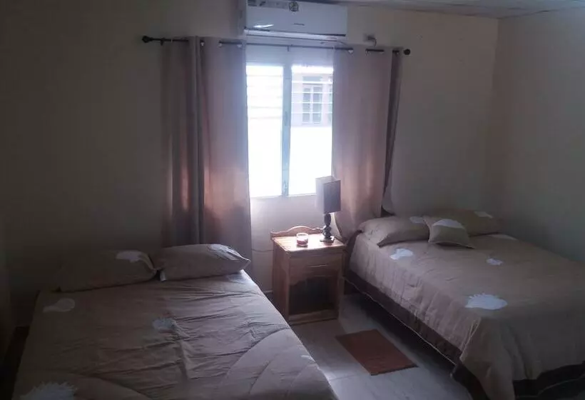 Hostal Los Laureles
