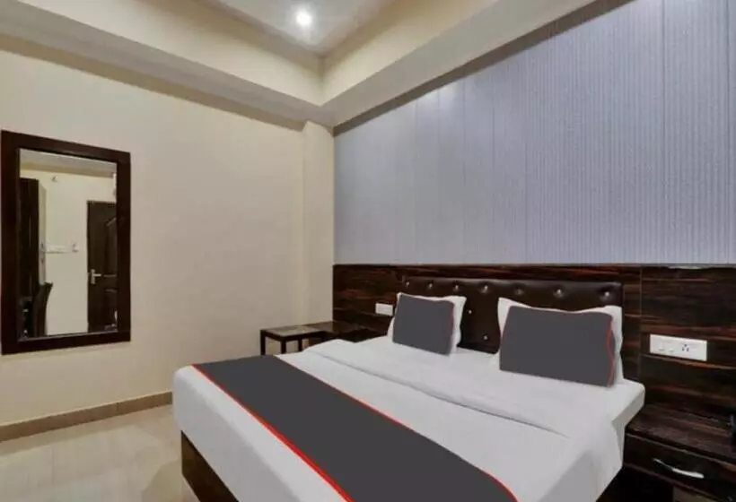 ホテル Itsy By Treebo  Coral Tree Gomti Nagar